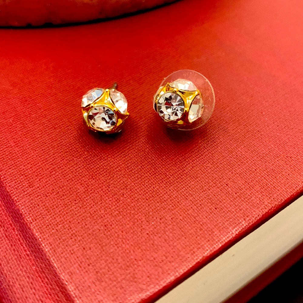 Kate Spade small round studs | dainty and elegant